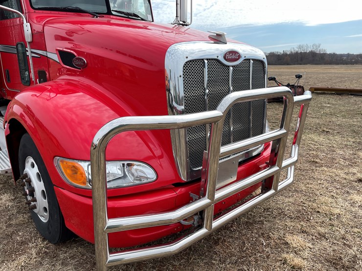 2008-peterbilt-386-image-14