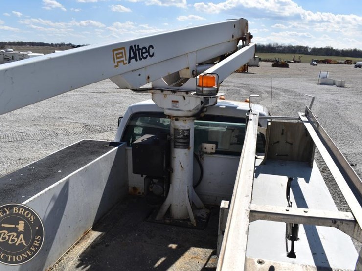 2011-altec-at200a-image-17