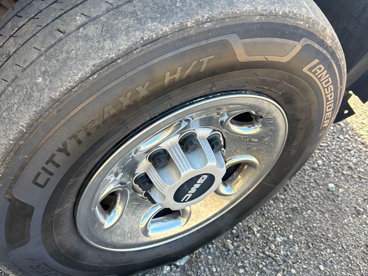 2007-gmc-sierra-2500hd-image-16