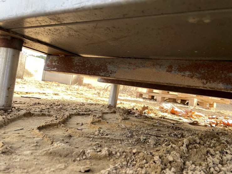 #3973-•-stainless-steel-prep-table-image-23