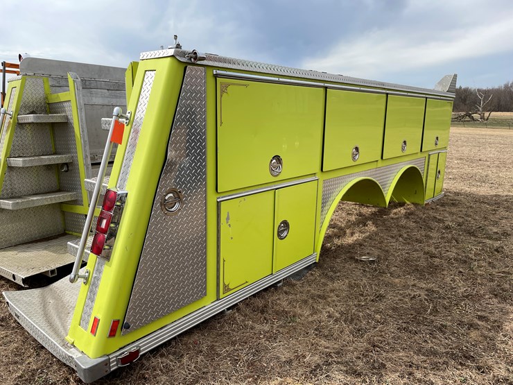 #10719-•-one-side-of-fire-truck-box-image-3