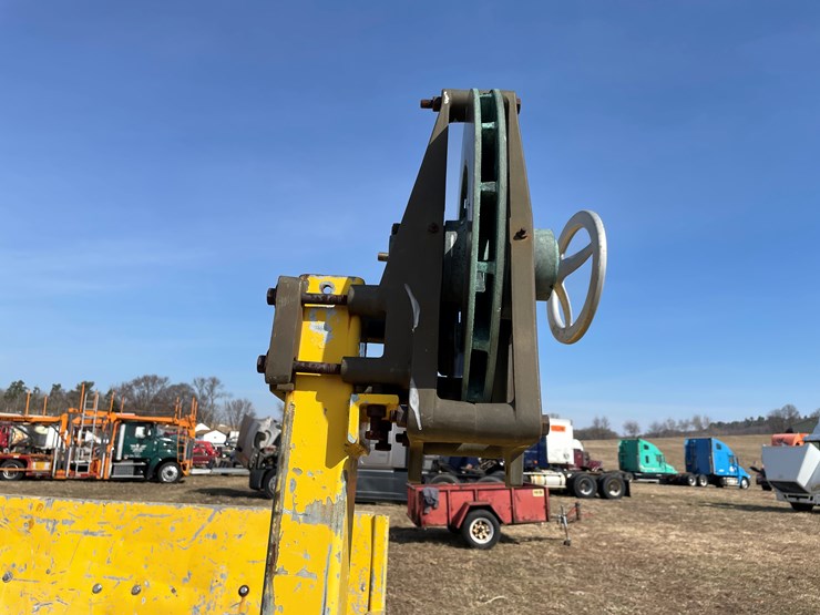 #203-•-sauber-single-axle-utility-trailer-(no-title)-image-27