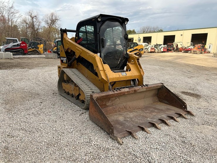 2017-caterpillar-259d-image-6