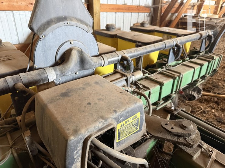 1993-john-deere-7200-image-14