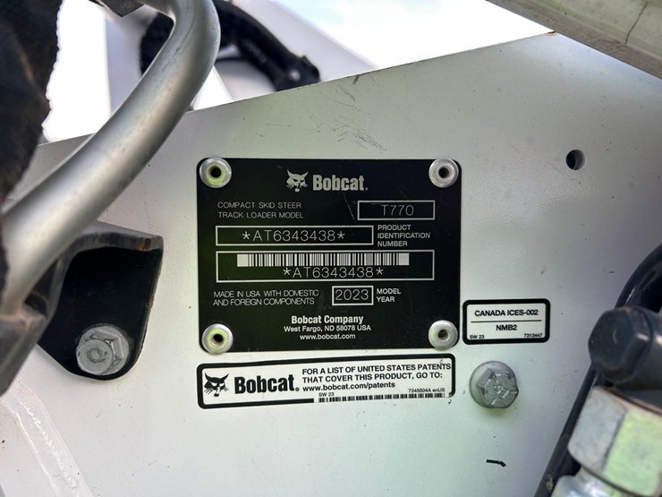 2023-bobcat-t770-image-28