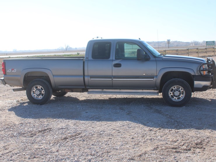2006-chevrolet-2500-image-4
