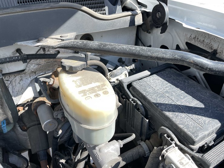 2015-chevrolet-1500-image-16