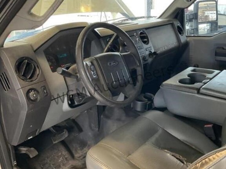 2011-ford-f250-image-23