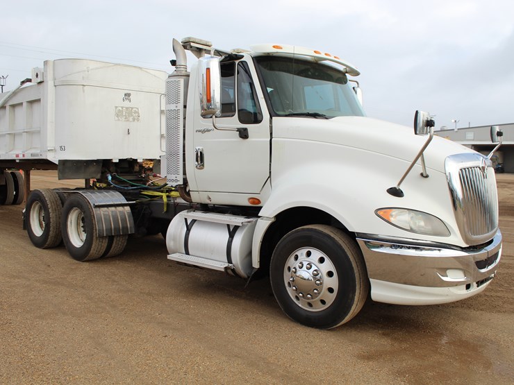 2012-international-prostar-image-2