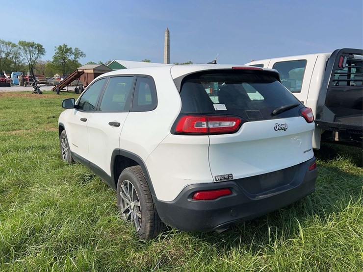 2014-jeep-cherokee-image-3