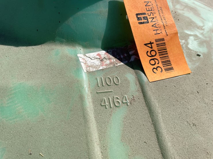 #3964-•-1,100-gallon-water-tank-image-4