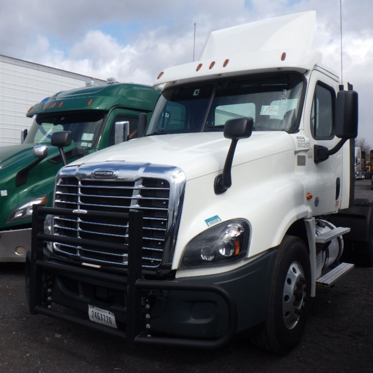 2018 FREIGHTLINER CASCADIA 125
