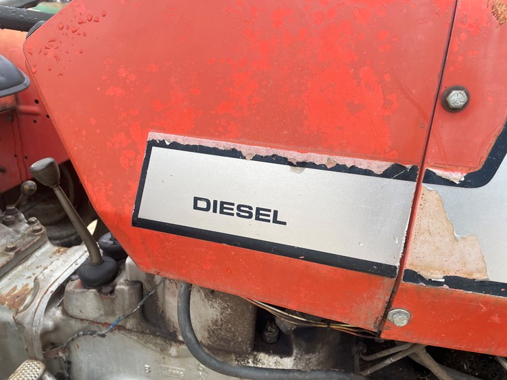 massey-ferguson-230-image-11