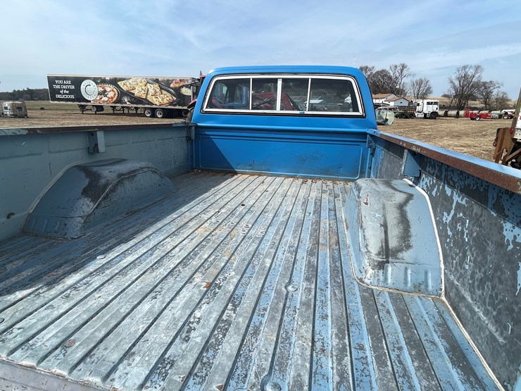 #192-•-1984-2-x-4-chevy-silverado-(has-wi-title)-image-51