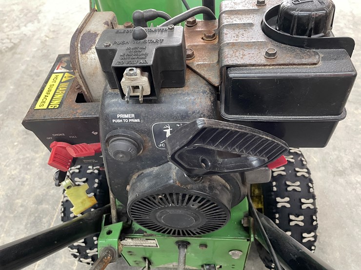 #3968-•-john-deere-trs24-snowblower-image-16