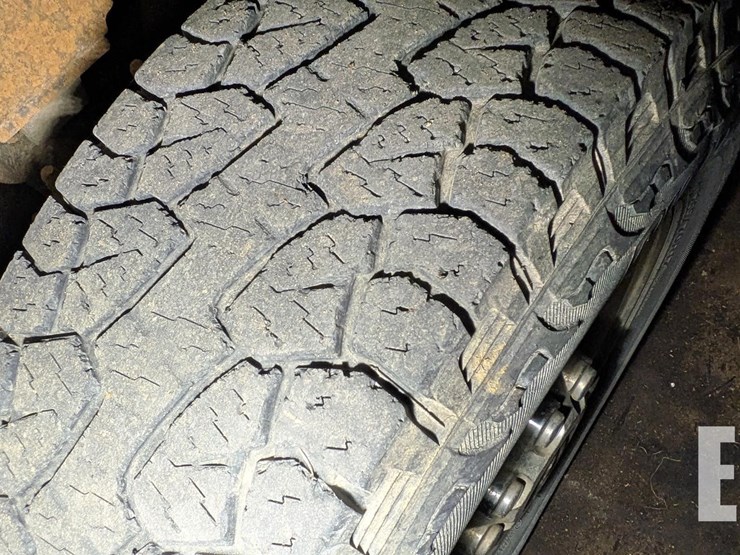 2003-dodge-2500-image-9