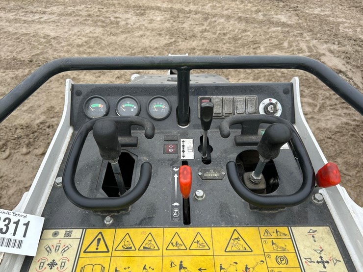 2023-bobcat-mt100-image-19