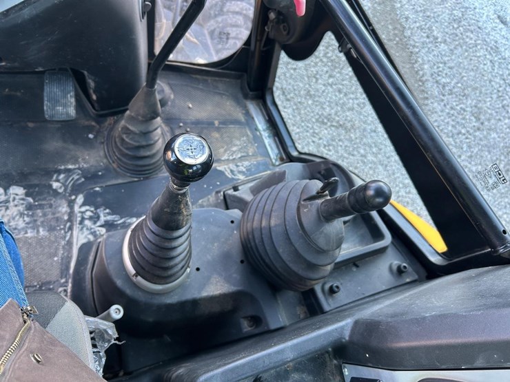 2021-jcb-3cx-image-24