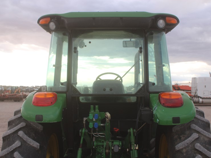 2013-john-deere-5100e-image-46