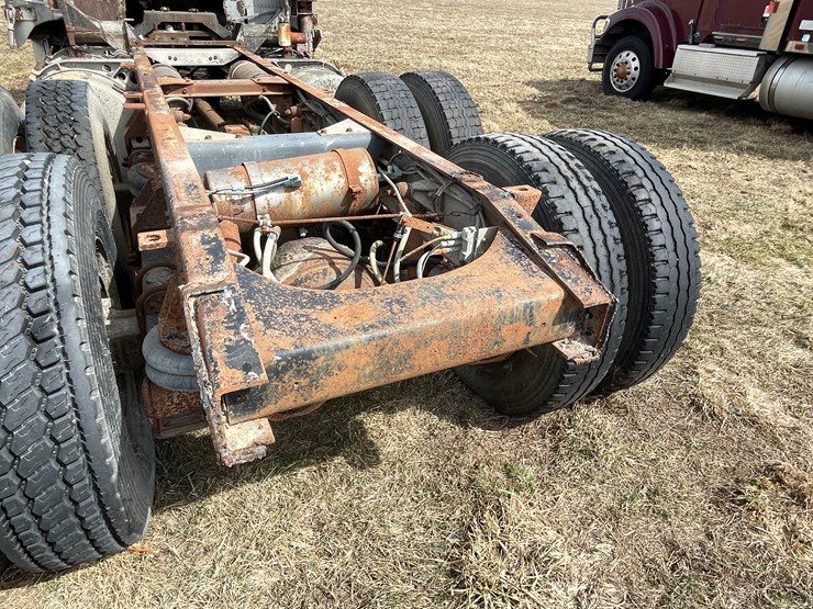 1982-caterpillar-3406-image-36