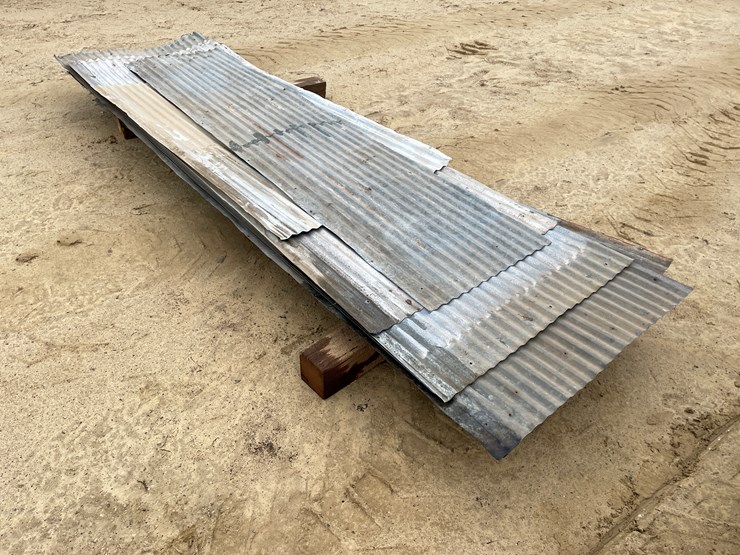 #3978-•-(15)-corrugated-steel-siding-image-2