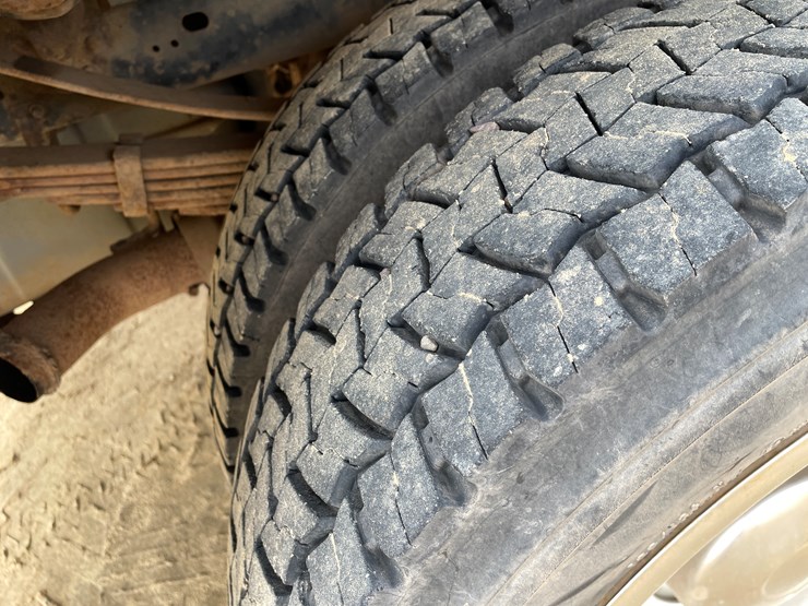 2008-ford-f550-image-82