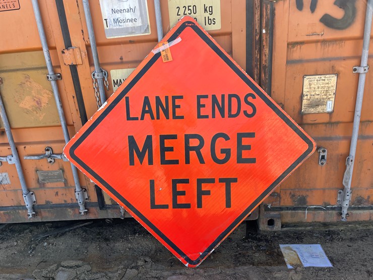 #3936-•-retired-fiberglass-road-signs-image-2