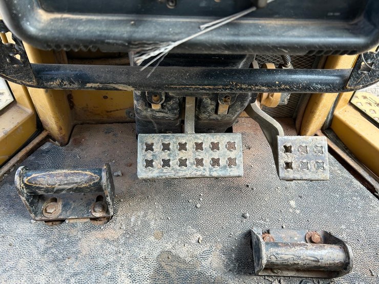 caterpillar-d5-image-24