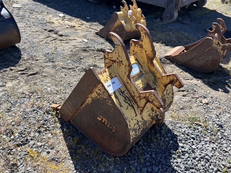 cws-24"-dig-bucket-image-4