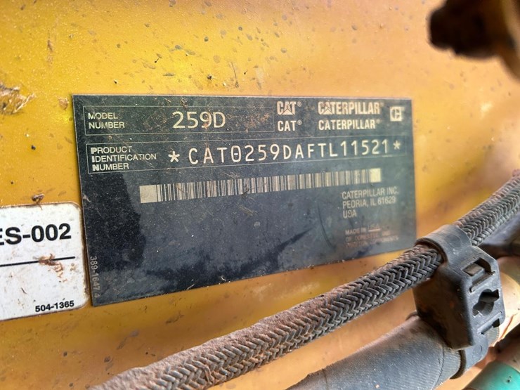 2017-caterpillar-259d-image-15
