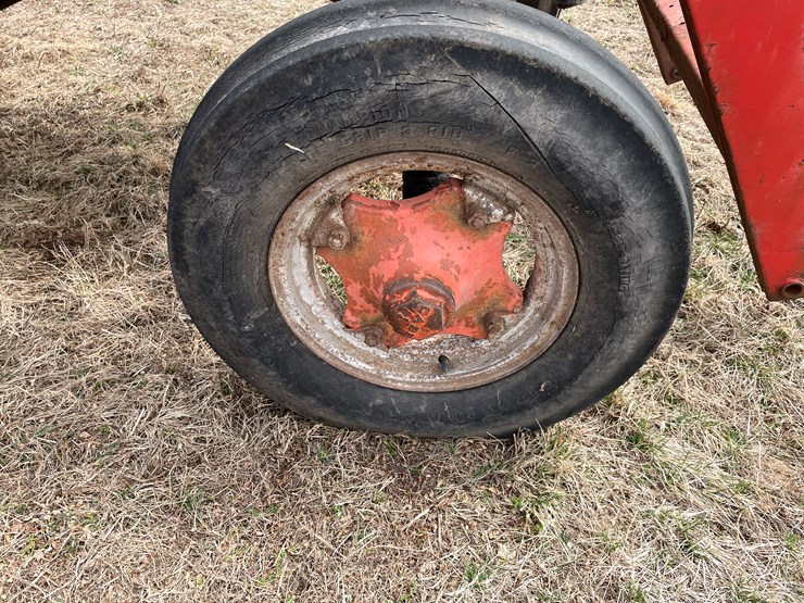 #175-•-case-830-diesel-tractor-image-43