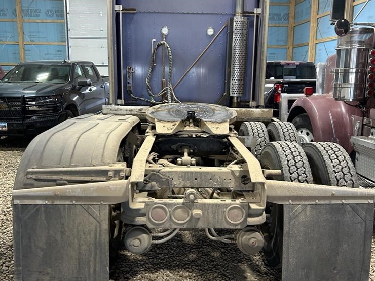 1996-kenworth-t600-image-13