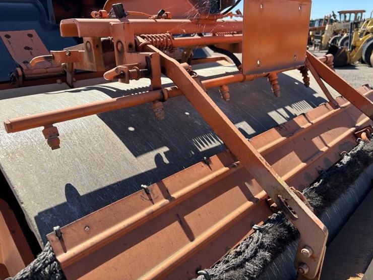 komatsu-708-image-18