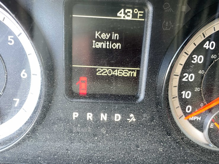 2016-dodge-2500-image-83