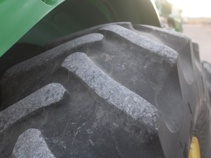 2013-john-deere-5100e-image-61