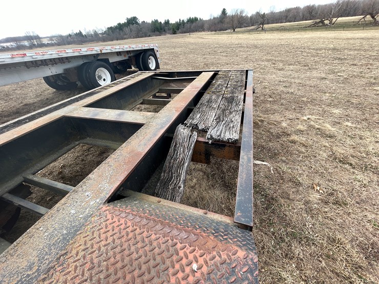 #156-•-2001-k-&-w-trailers-pintle-hitch-trailer-(has-wi-title)-image-23