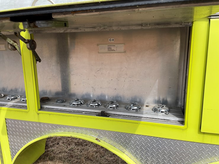 #10718-•-one-side-of-fire-truck-box-image-9