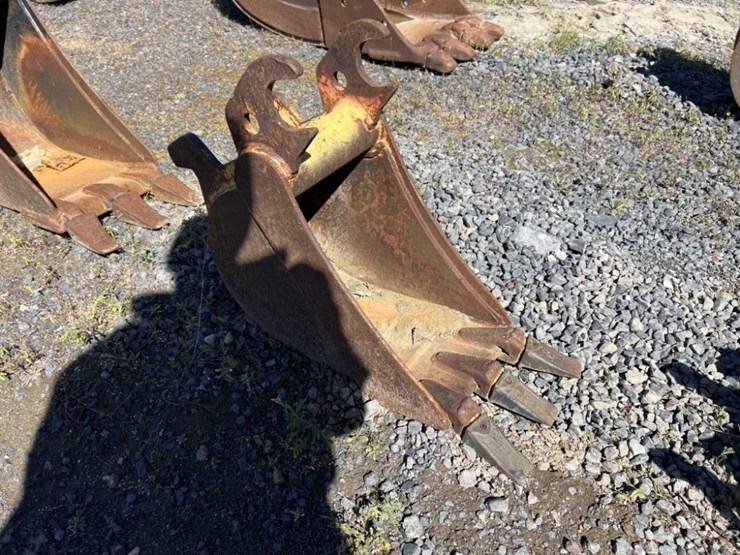 john-deere-12-image-2