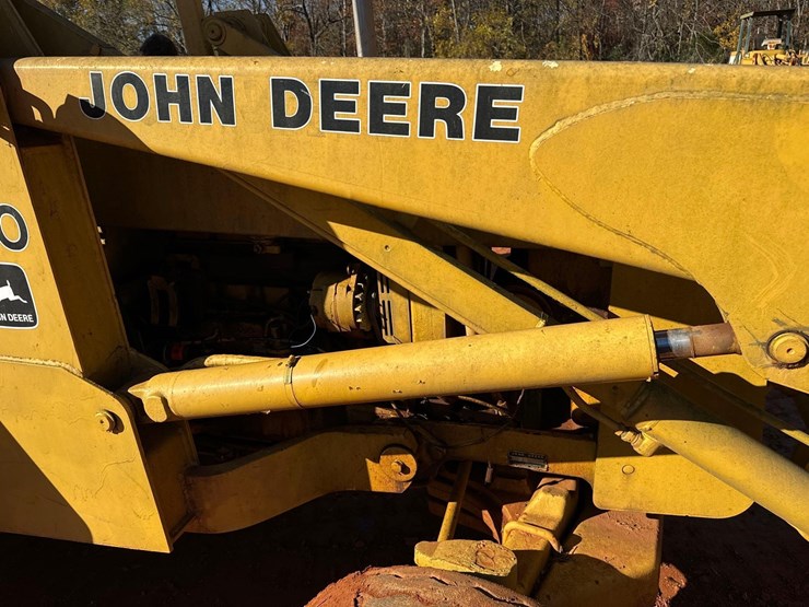 deere-410d-image-7