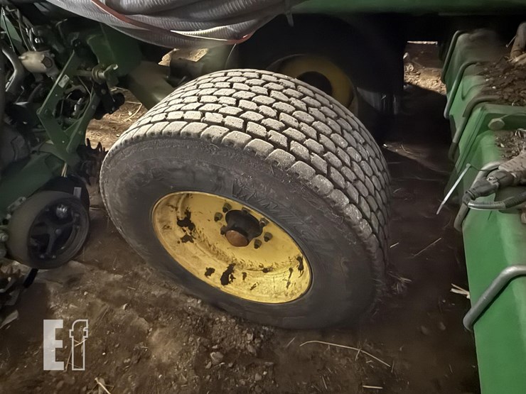 2010-john-deere-db60-image-19