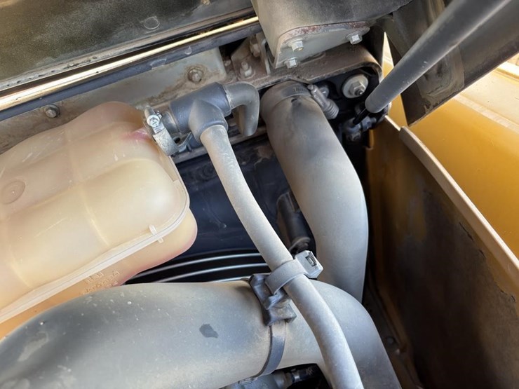 caterpillar-415f2-il-image-49