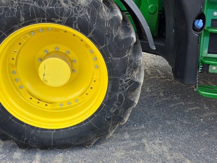 2021-john-deere-6230r-image-44