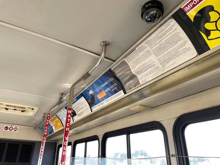 #167-•-2004-gillig-passenger-bus-(has-wi-title)-image-40