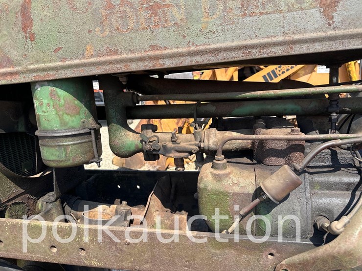 john-deere-b-image-10