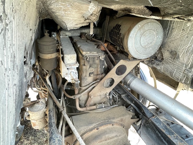 1982-caterpillar-3406-image-22