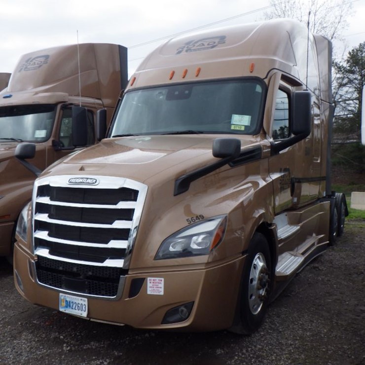 2023 FREIGHTLINER CASCADIA 126