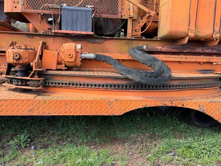 truck-mounted-drilling-rig-image-14