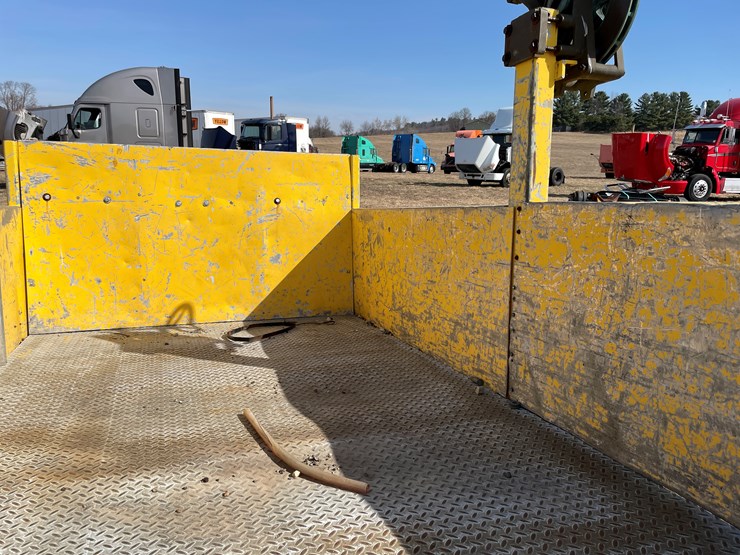 #203-•-sauber-single-axle-utility-trailer-(no-title)-image-16