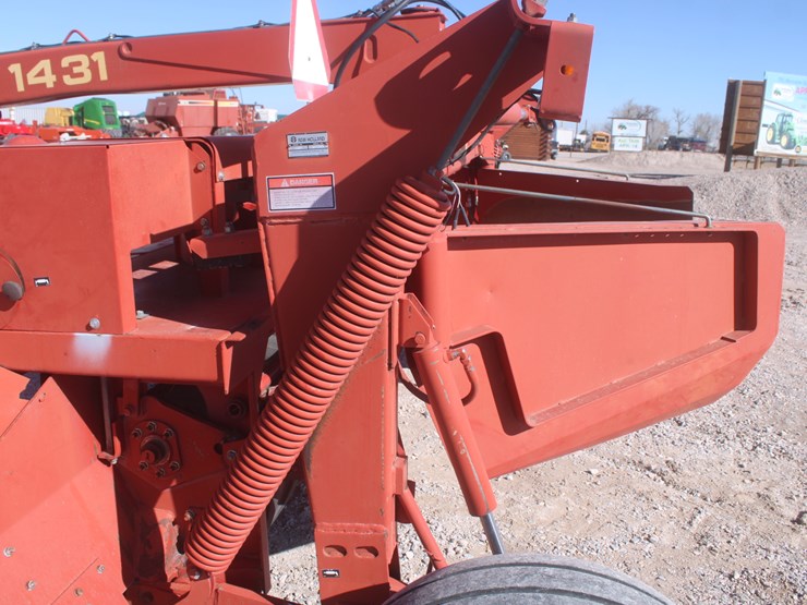 new-holland-1431-image-27