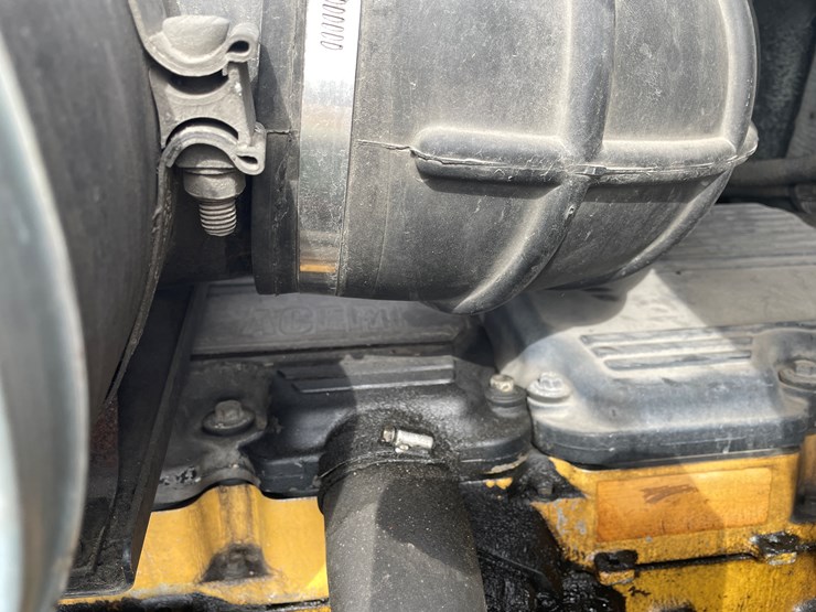 2006-caterpillar-c15-image-63